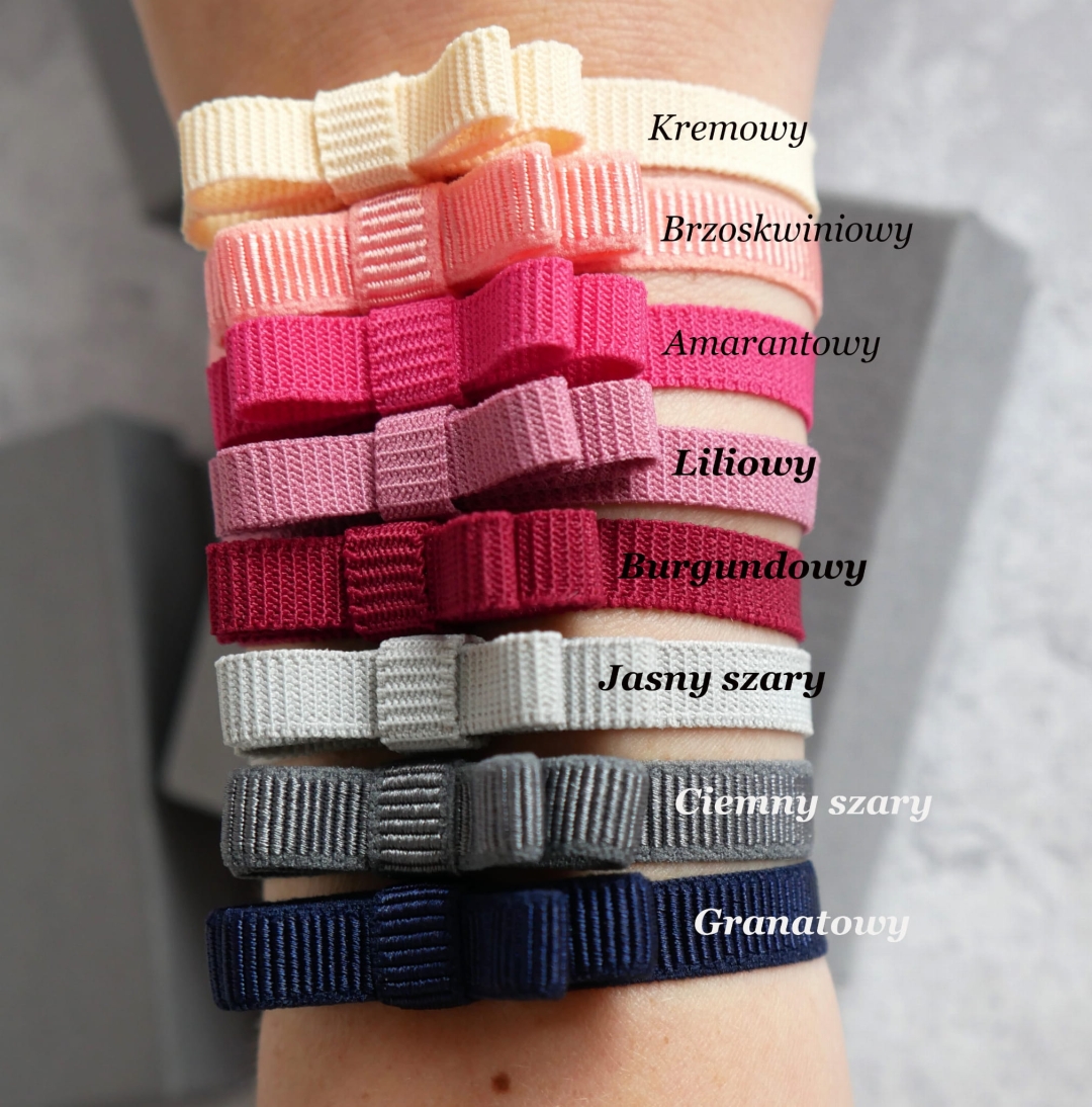 Czerwona bransoletka z sercem z kokardką - Pomysł na prezent - dowolny kolor - Bransoletka na elastycznej wstążce z kokardką - P119088dddd4.JPG