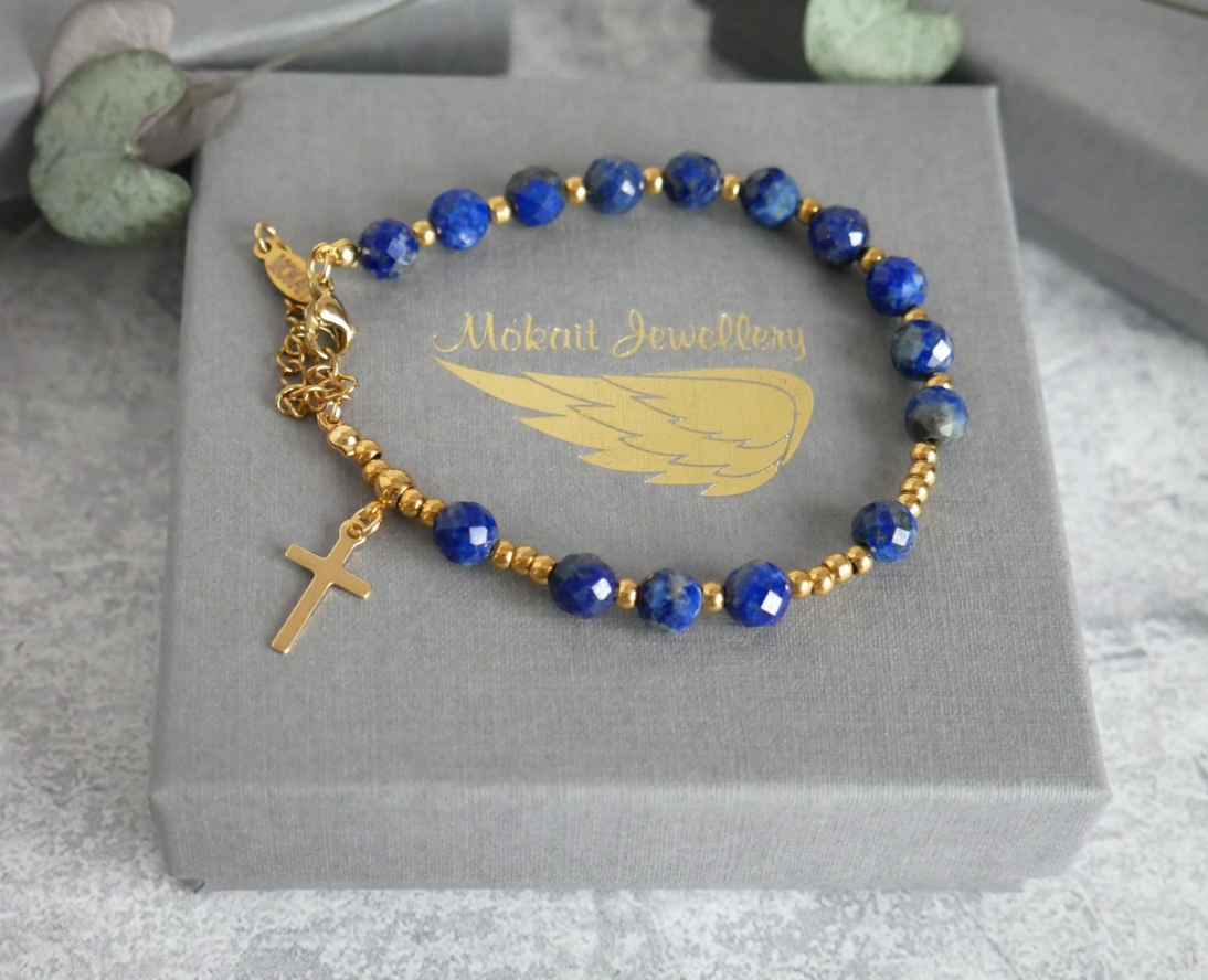 Bransoletka różaniec na ręke z kamieni Lapis Lazuli -  Bransoletka z krzyżem regulowana z zapięciem  - Bransoletka różaniec na ręke z kamieni Lapis Lazuli -  Bransoletka z krzyżem regulowana z zapięciem
