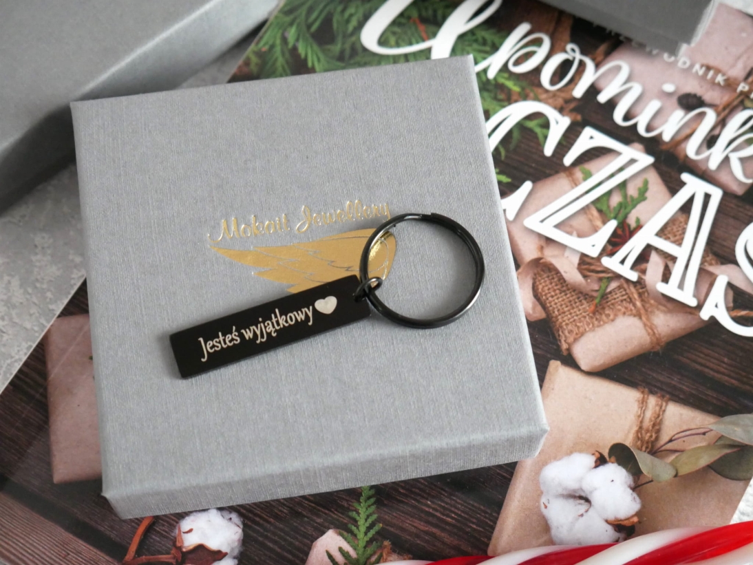 Brelok czarny - Prezent na Dzień dziadka od wnuków z imionami - Dziękuje że jesteś   - P1210467.JPG