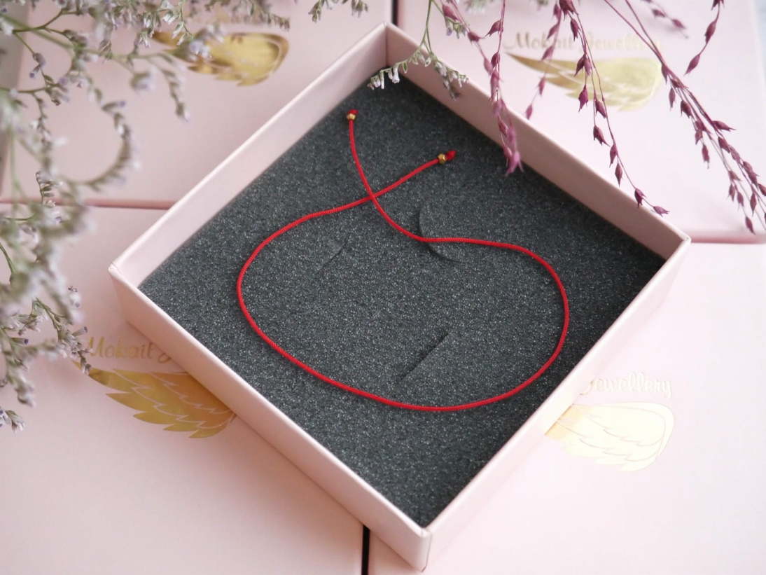 Bransoletka Wieczna nić czerwona - ochronna bransoletka 