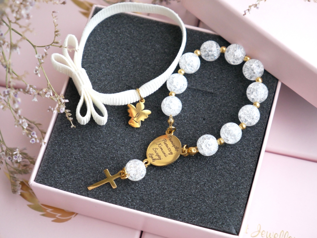 Zestaw Pamiątka Pierwszej Komunii Świętej - różaniec Kryształ biały  i bransoletka dla dziewczynki - Aniołek z inicjałem