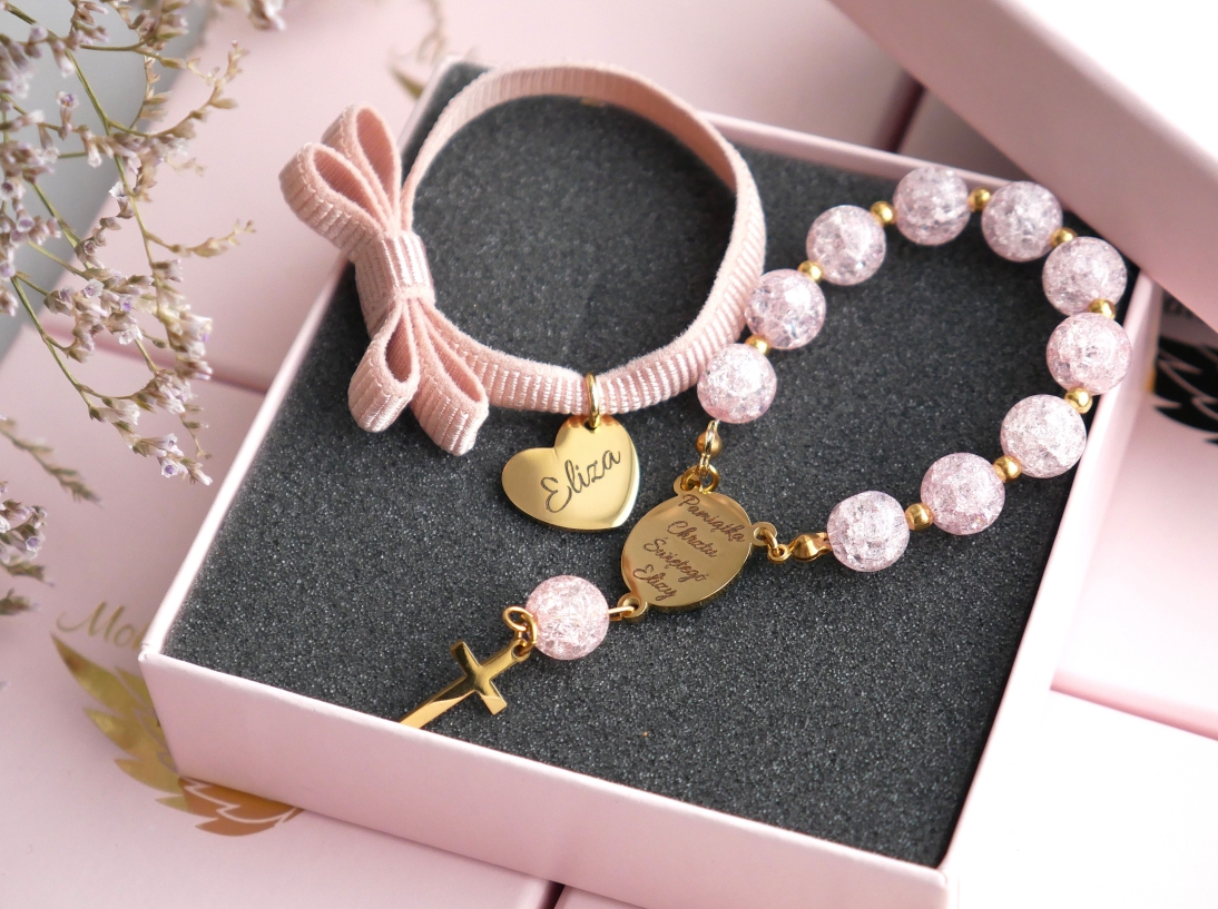 Prezent na Bierzmowanie - Zestaw - różaniec Kryształ różowy  i bransoletka z sercem - Dowolna personalizacja