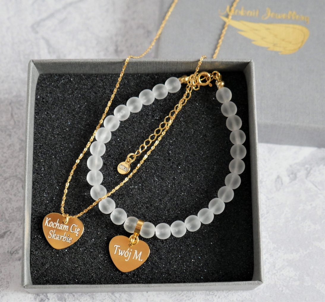 Zestaw Naszyjnik z sercem Kocham Cię Skarbie + Bransoletka matowa sercem i dowolnym grawerunkiem - Prezent walentynkowy - Zestaw Naszyjnik z sercem Kocham Cię Skarbie + Bransoletka matowa sercem i dowolnym grawerunkiem