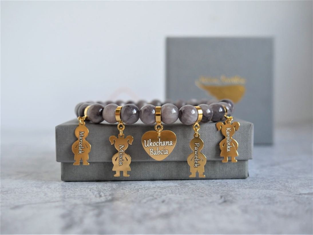 Bransoletka dla Babci z kamienia marmurek szary - Ukochana Babcia od czterech wnuków - Bransoletka personalizowana