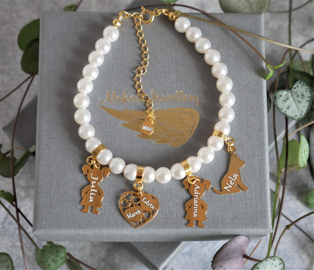 Konfigurator > Bransoletka perły  + 4 dowolne zawieszki  - Perełki na prezent biżuteria personalizwoana z grawerem z imionami