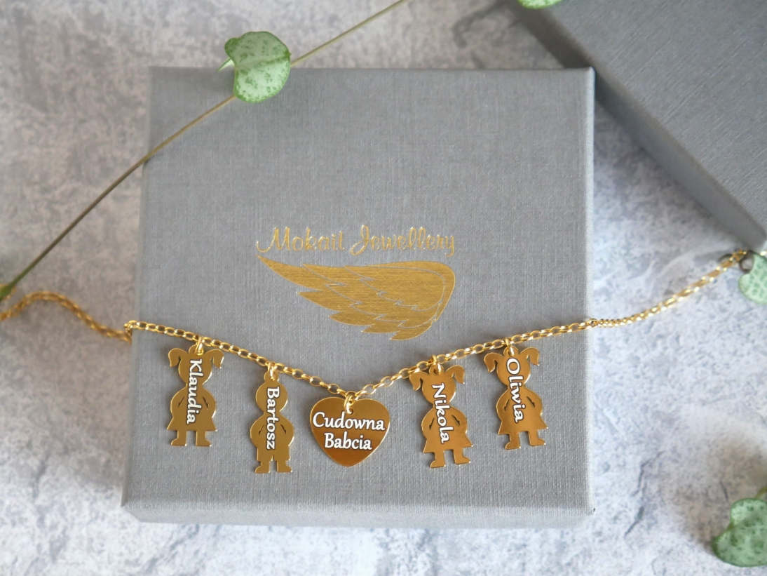 Naszyjnik łańcuszek dla Babci z imionami wnuków - Naszyjnik personalizowany dla Babci od 4 wnuków  - Naszyjnik łańcuszek dla Babci z imionami wnuków - Naszyjnik personalizowany dla Babci od 4 wnuków