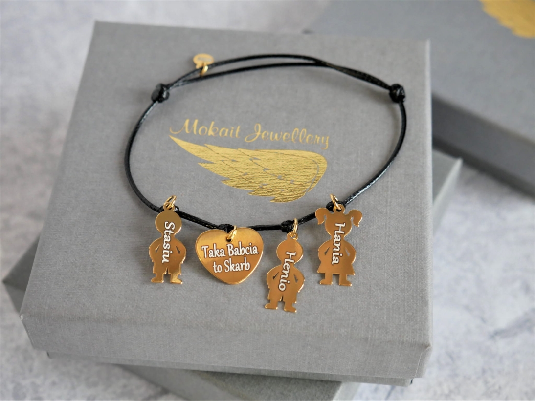 Bransoletka dla Babci na czarnym sznureczku z imionami 3 wnuków - Bransoletka dla babci - Prezent na Dzień Babci 