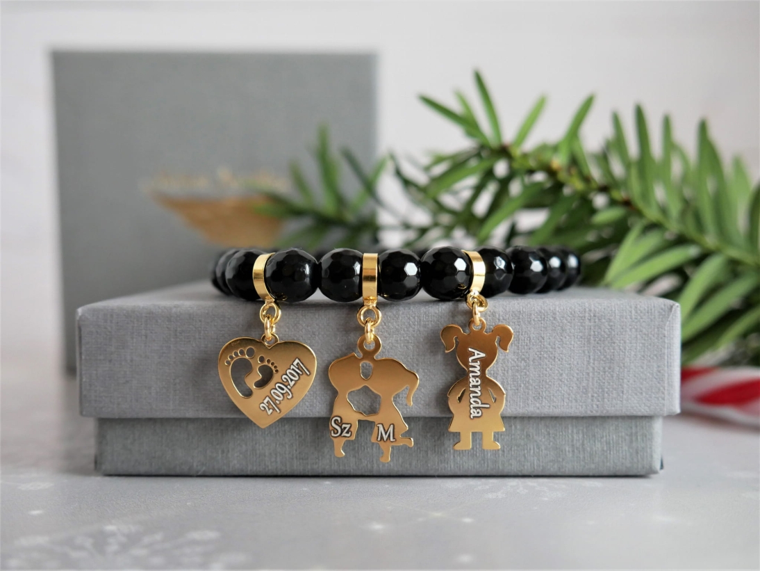 Prezent pod choinkę na gwiazdkę - Bransoletka personalizowana - Pomysł na prezent bożonarodzeniowy z imionami - kamień Onyks czarny - Prezent pod choinkę na gwiazdkę - Bransoletka personalizowana - Pomysł na prezent bożonarodzeniowy z imionami - kamień Onyks czarny