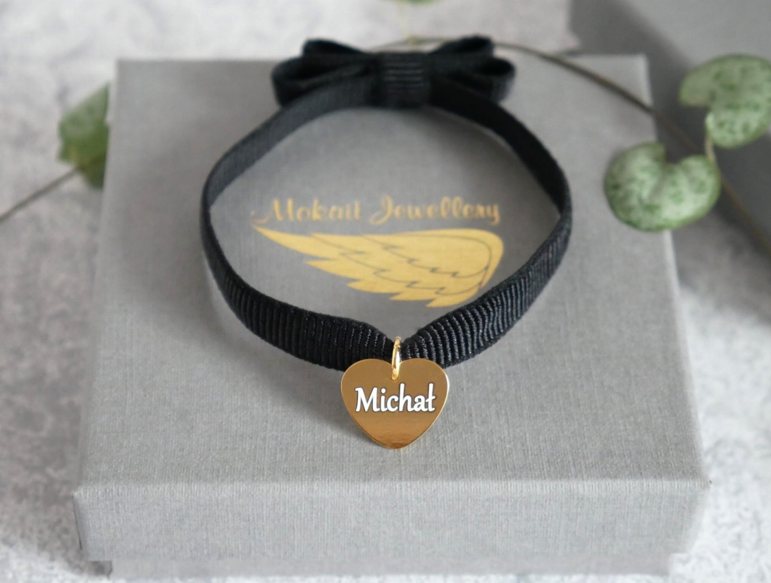 Czarna bransoletka  z kokardką z sercem z dowolnym grawerem - Bransoletka kokardkowa z personalizacją - P1180339.JPG