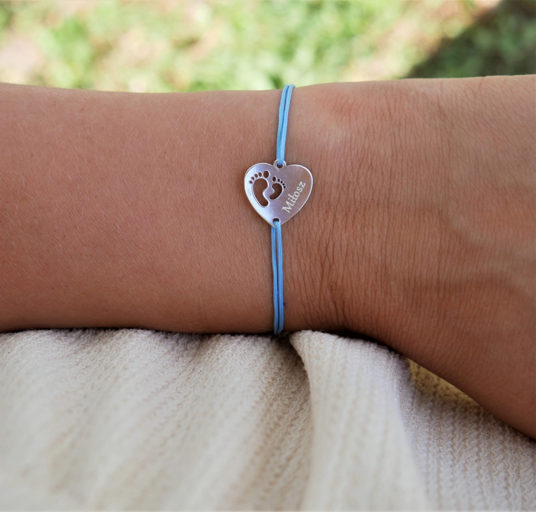 Niebieska bransoletka z sercem ze stópkami dziecka - Prezent z okazji narodzin chłopca - Pomysł na prezent dla Mam - P1080402.JPG